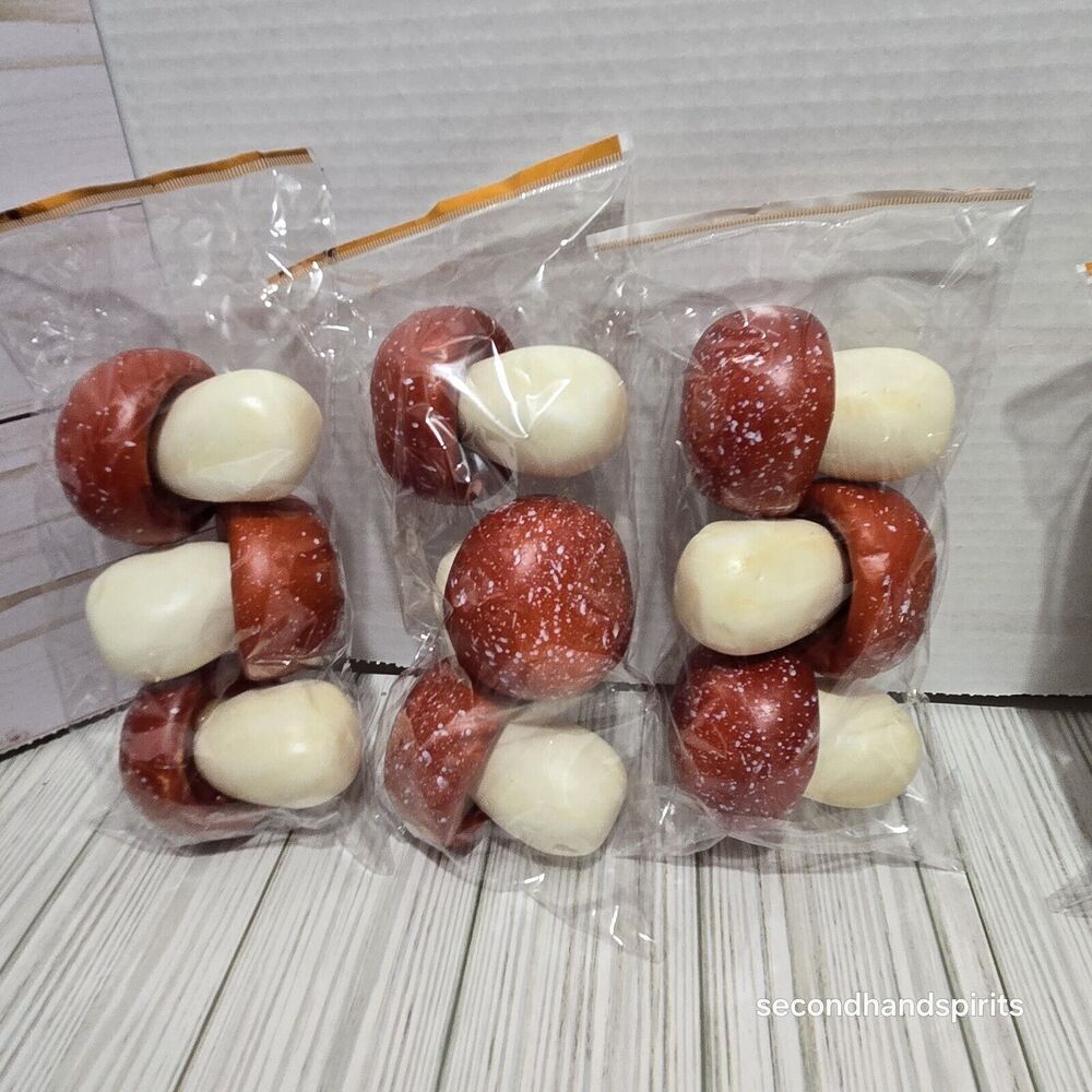 Dk Red Mushroom Styrofoam, Christmas Woodland Forest Nature Tree